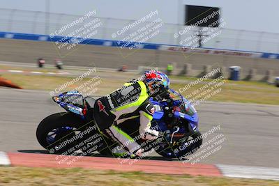 media/Mar-19-2022-Fastrack Riders (Sat) [[4e7522d738]]/Level 5 Race/Turn 9 Inside/